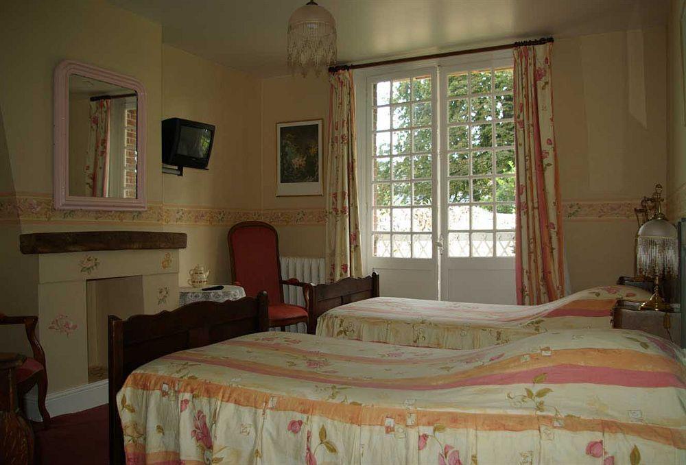 Auberge Du Clos Normand Hotel Martin-Eglise Exterior photo